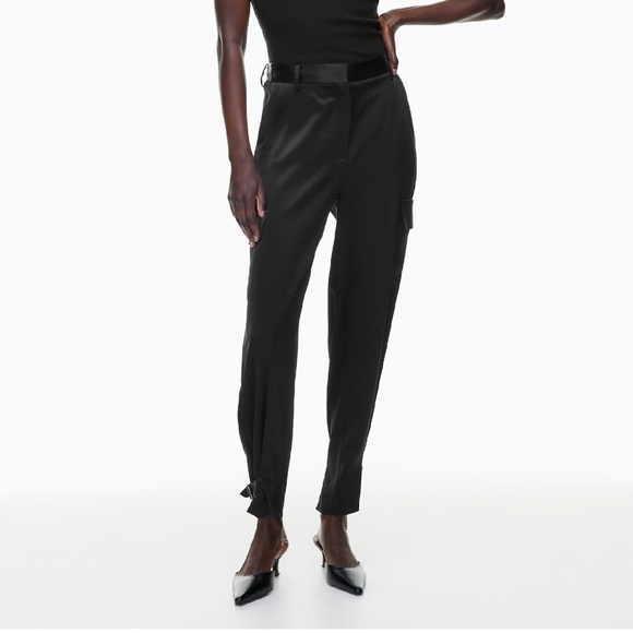 Aritzia Refined Satin Cargo Pants High-waisted Pockets Liquid Fluid Black Sz 4 - Picture 2 of 16